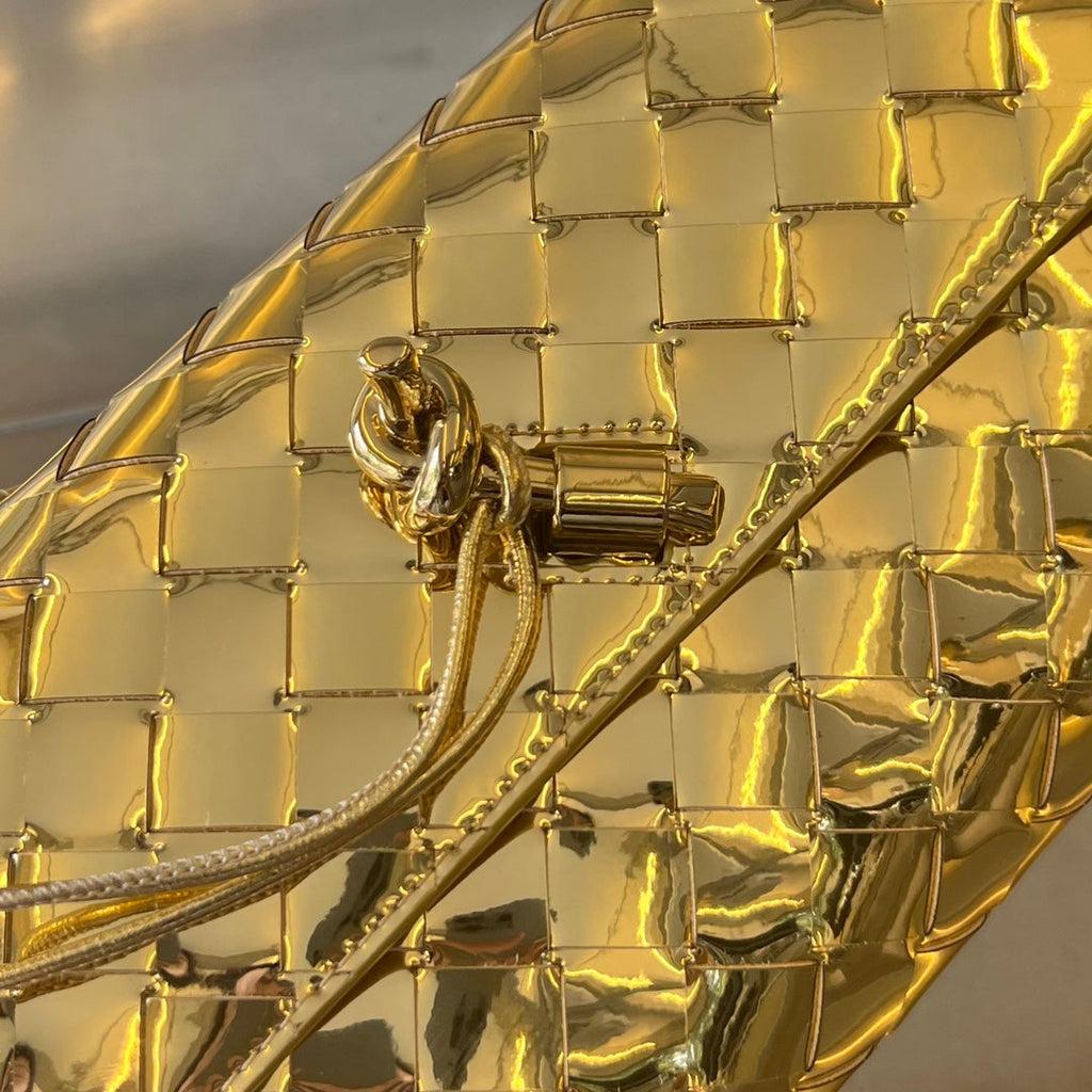 Bottega Veneta Andiamo 21 in Golden Lambskin Bag