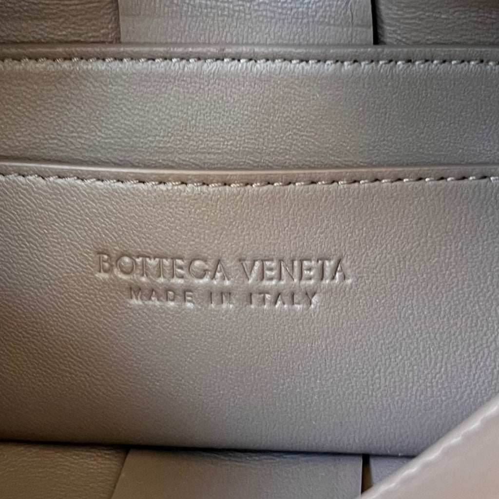 Bottega Veneta Brick Cassette 28 in Medium Brown Calfskin Bag