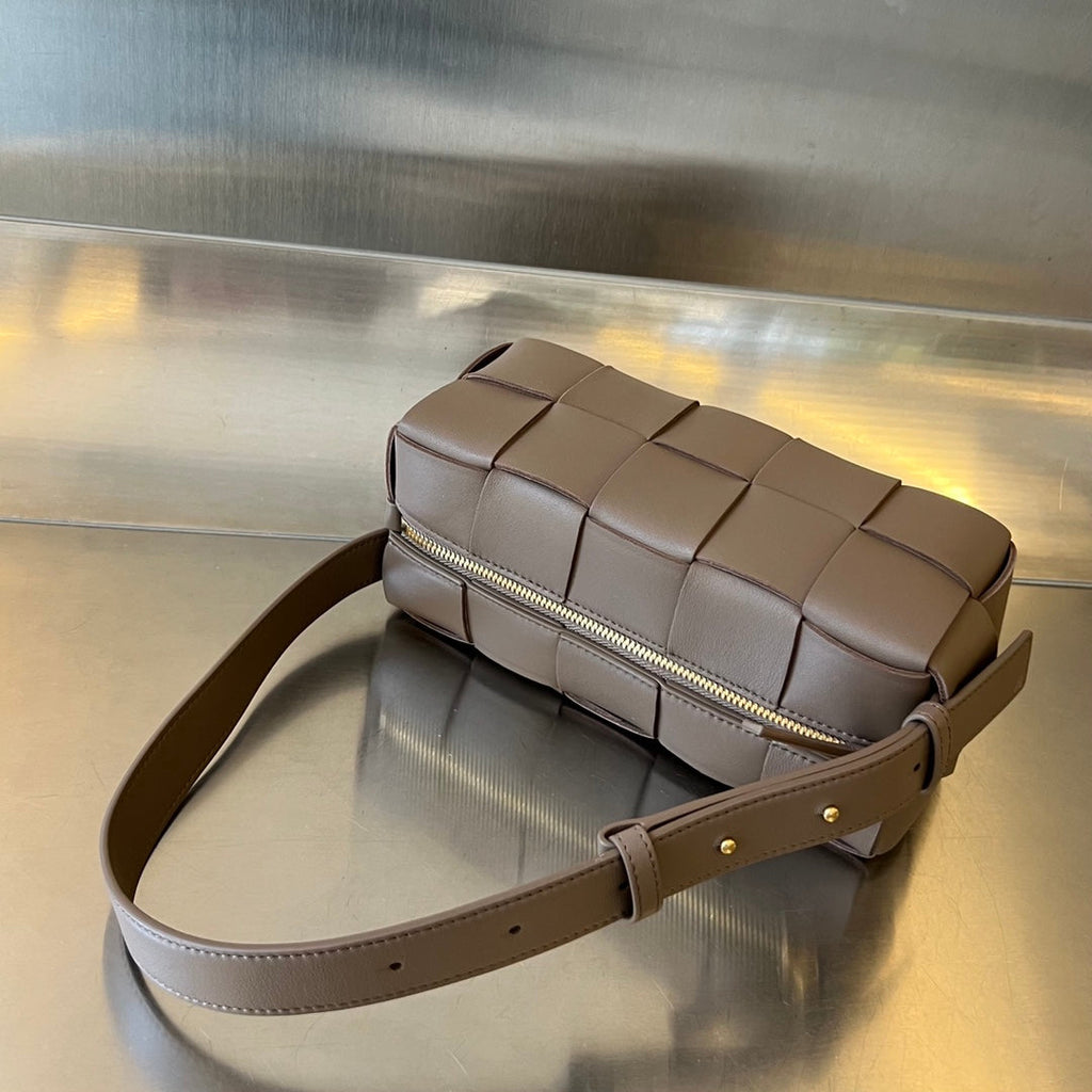 Bottega Veneta Brick Cassette 28 in Medium Brown Calfskin Bag