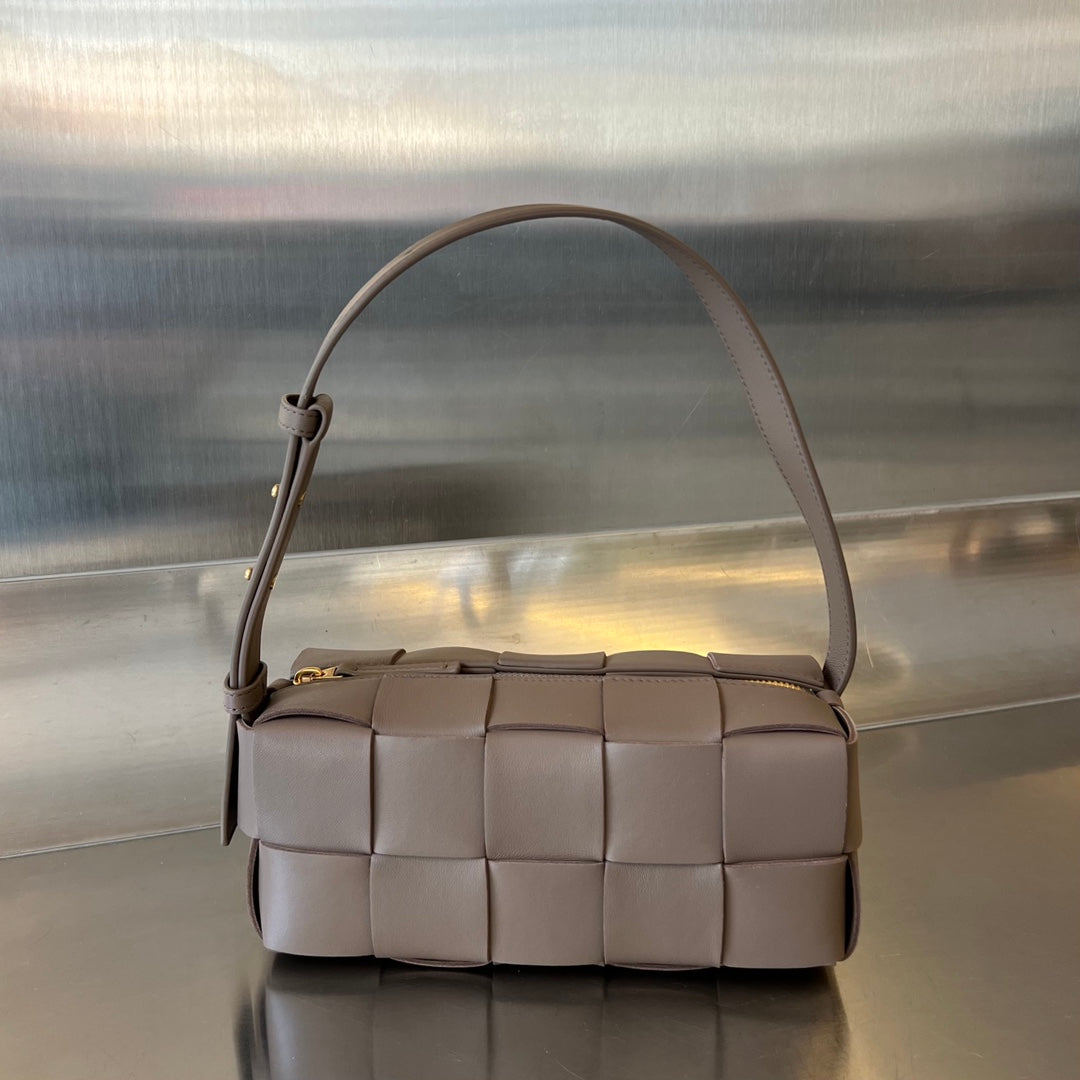 Bottega Veneta Brick Cassette 28 in Medium Brown Calfskin Bag