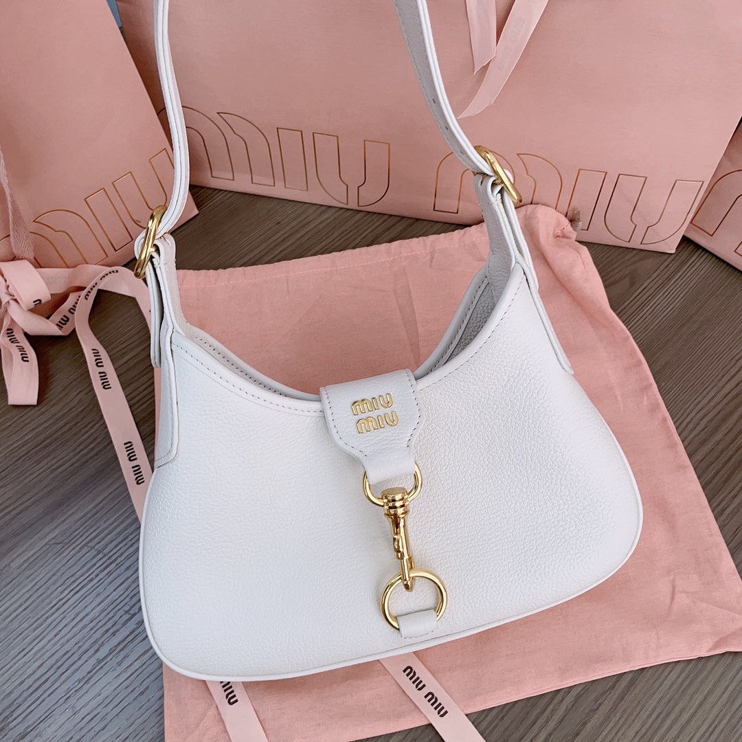 Hobo Shoulder Bag 29 in White Calfskin Gold Hardware