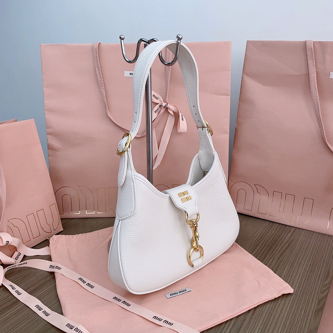 Hobo Shoulder Bag 29 in White Calfskin Gold Hardware