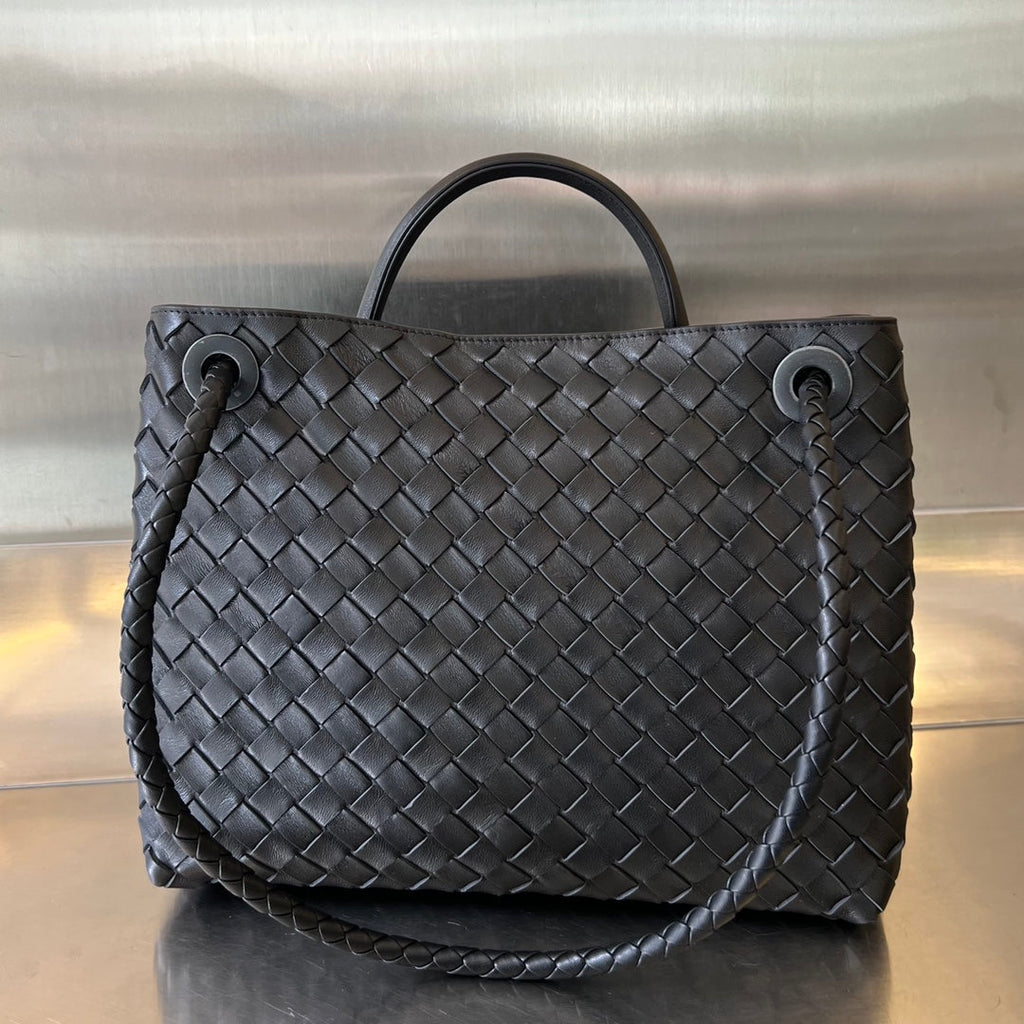 Bottega Veneta Medium Andiamo 32cm Black Lambskin Bag