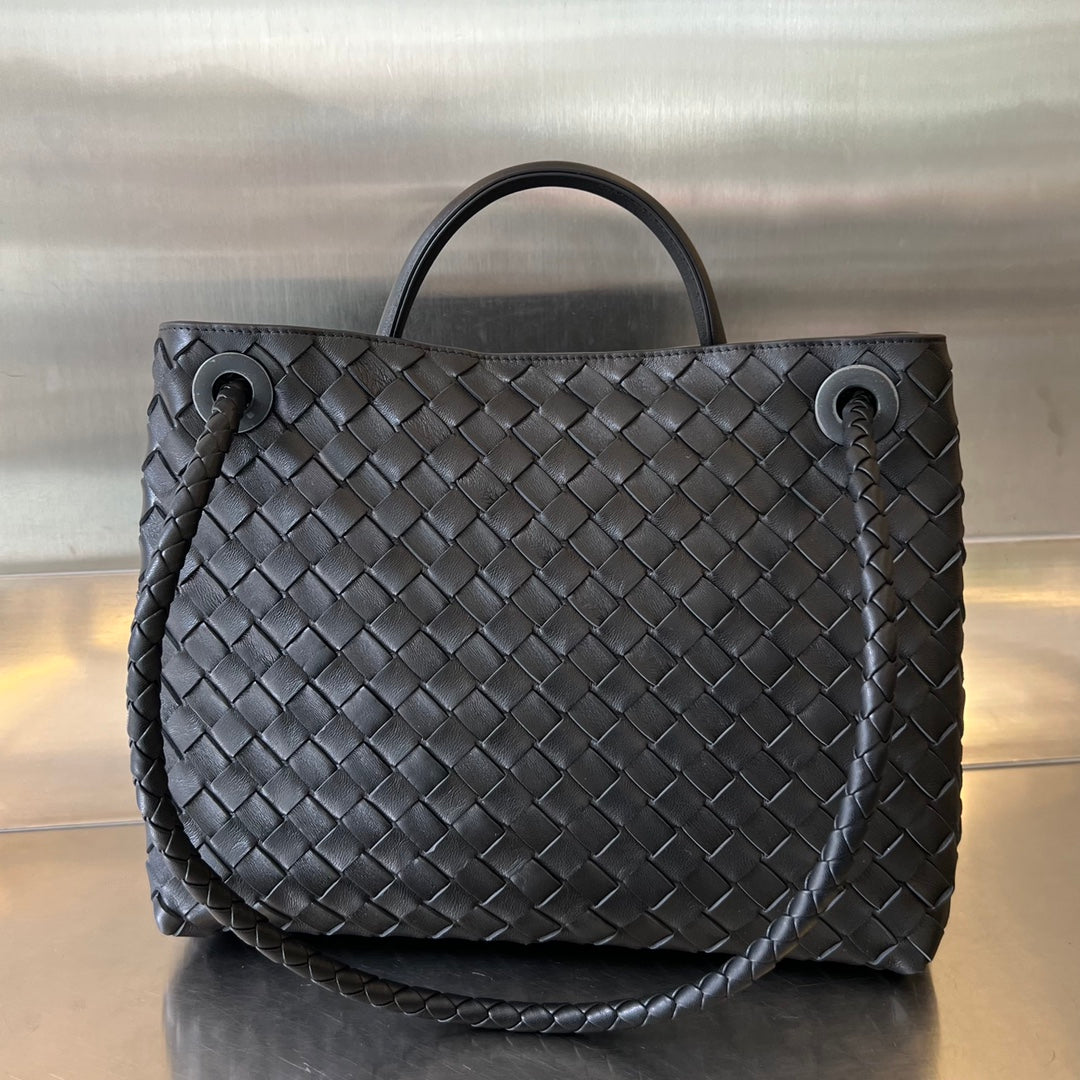 Bottega Veneta Medium Andiamo 32cm Black Lambskin Bag