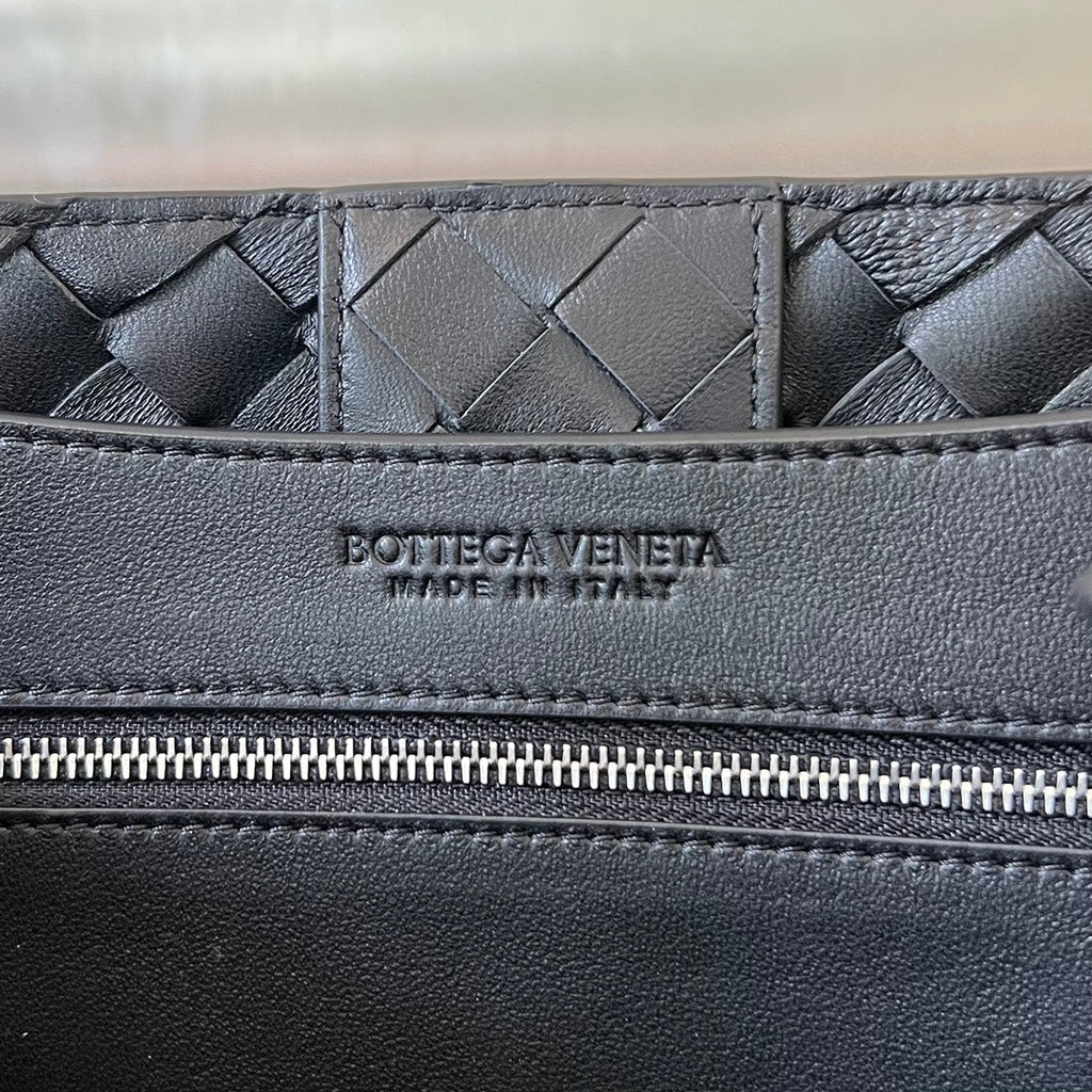 Bottega Veneta Medium Andiamo 32cm Black Lambskin Bag