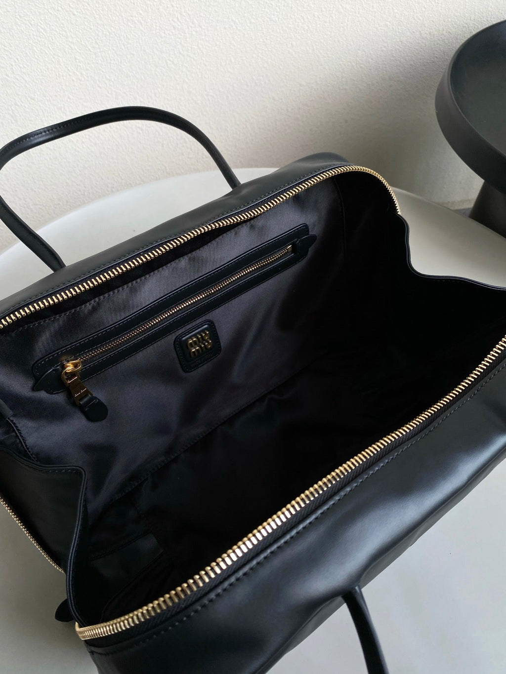 Beau Bag 34 in Black Leather
