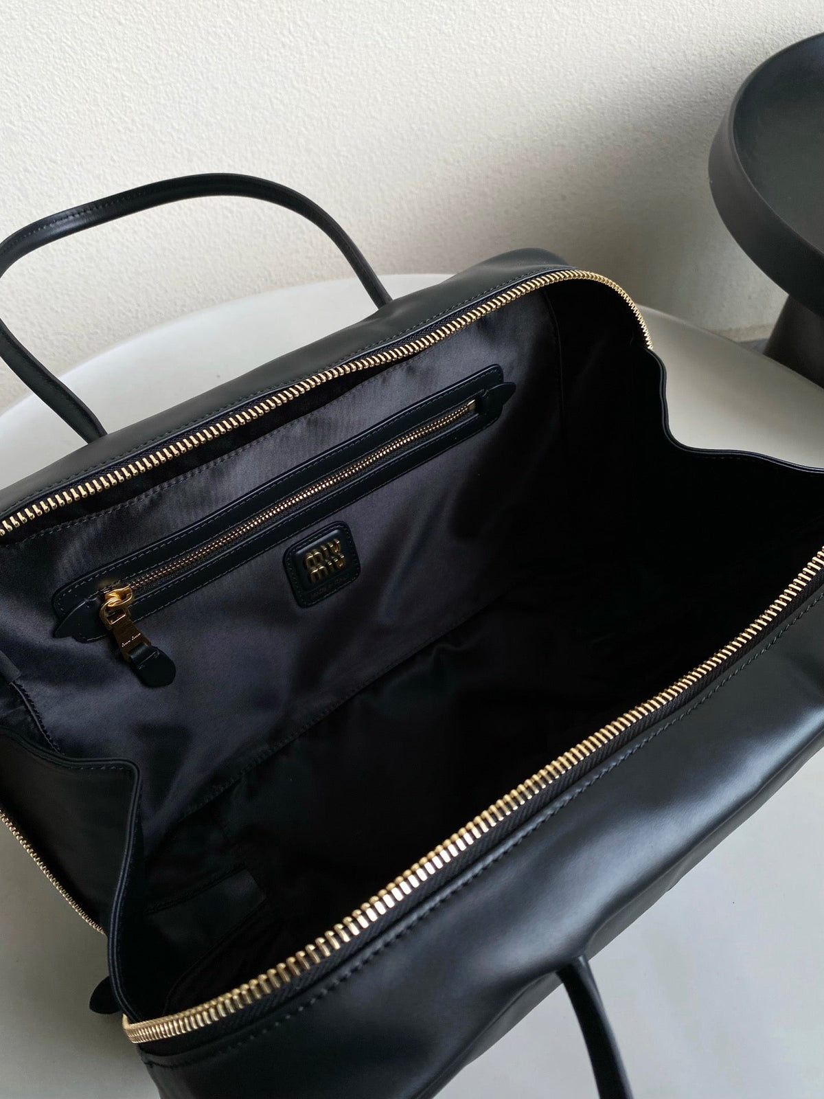 Beau Bag 34 in Black Leather