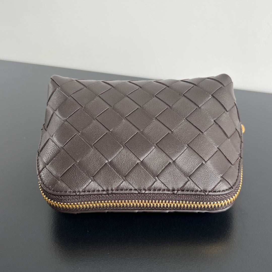 Bottega Veneta Intrecciato 16 Bag in Fondant Lambskin