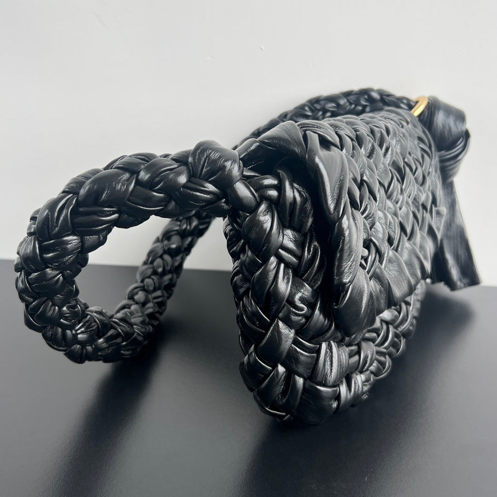 Bottega Veneta Kalimero Città 25 in Black Calfskin Bag