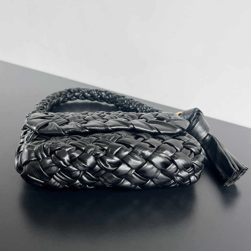 Bottega Veneta Kalimero Città 25 in Black Calfskin Bag