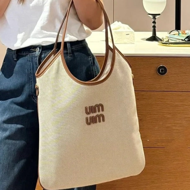 Ivy 40 Tote in White Canvas