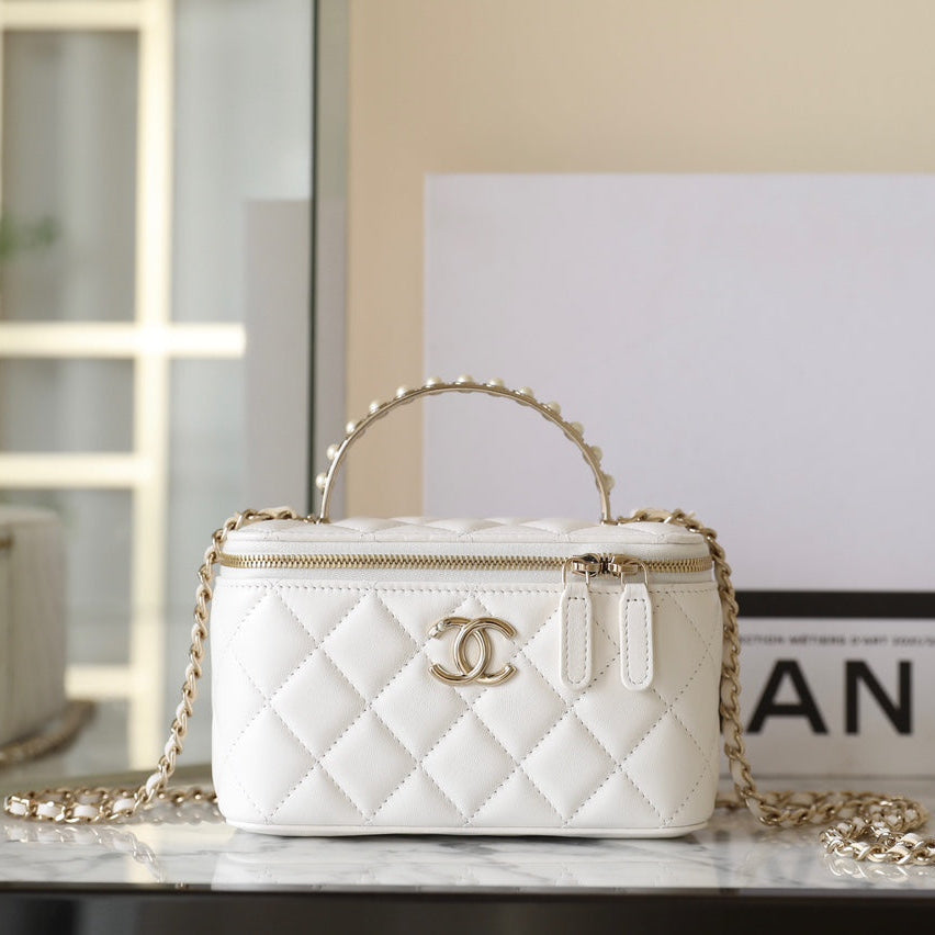 Chanel 25S Vanity Bag 17 cm in White Lambskin with Pearl Strap