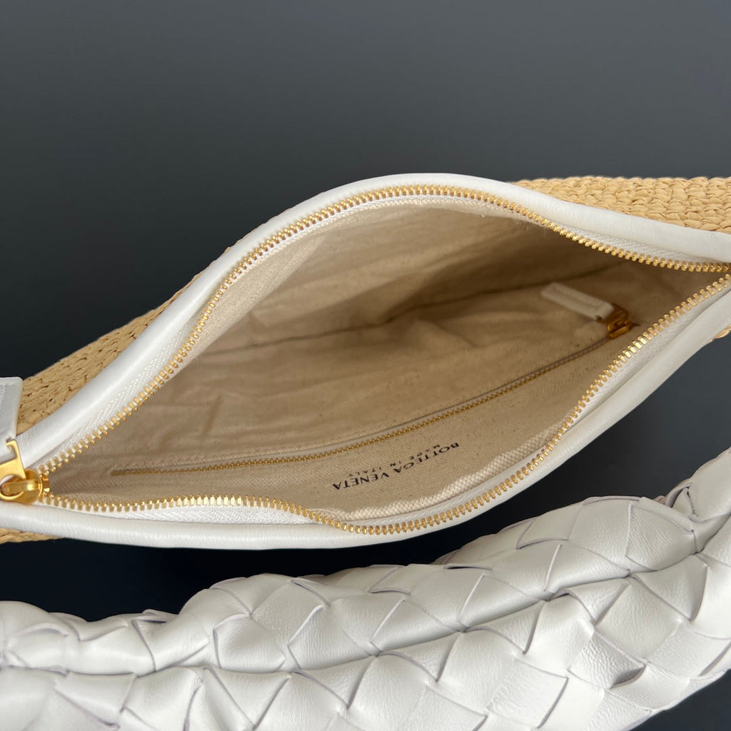 Bottega Veneta Gemelli Shoulder Bag 36 in Beige Raffia and White Lambskin