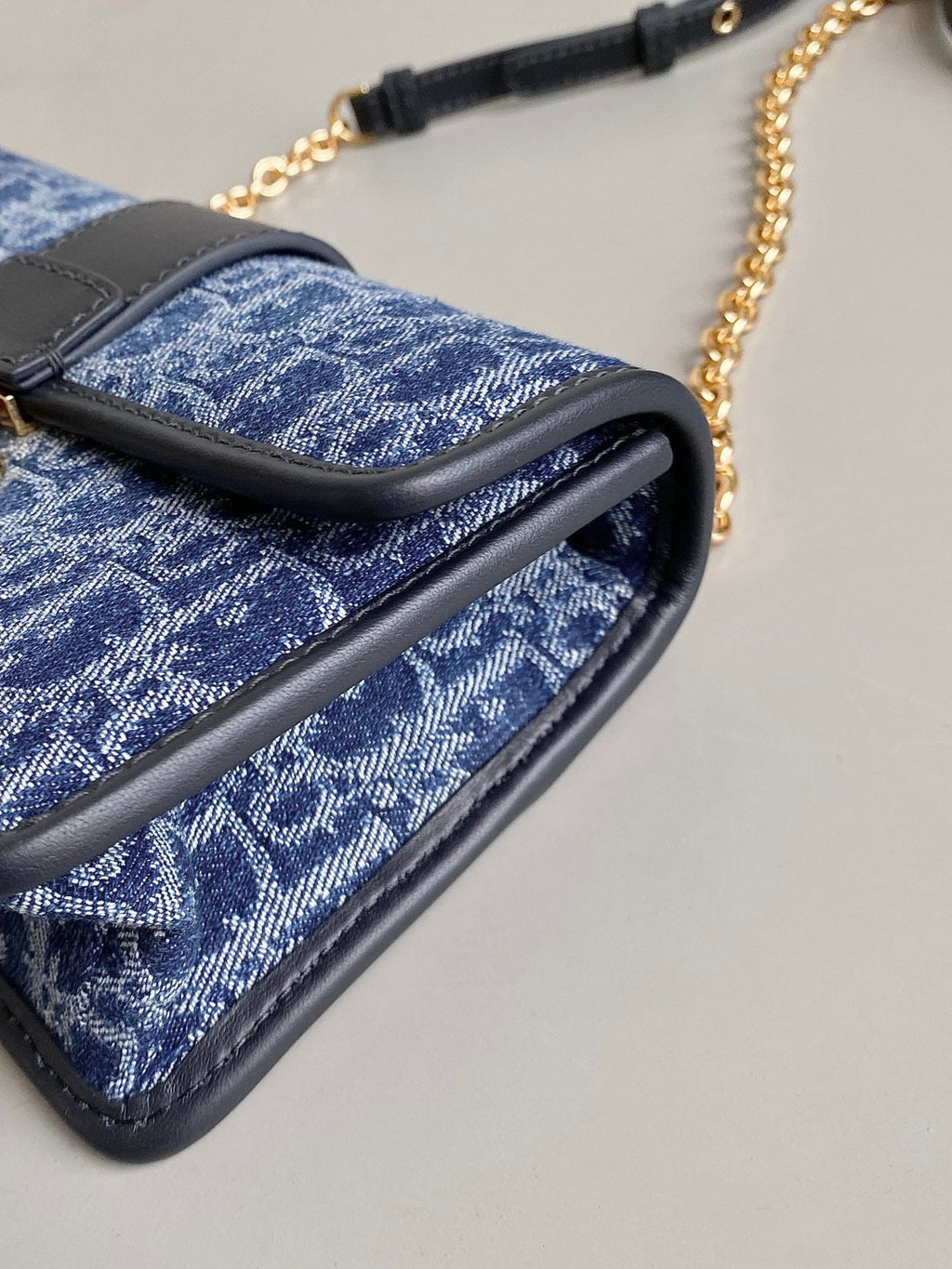 Dior 21 Mongtaigne East-Wet with Chain Blue Denim Oblique Jacquard Bag