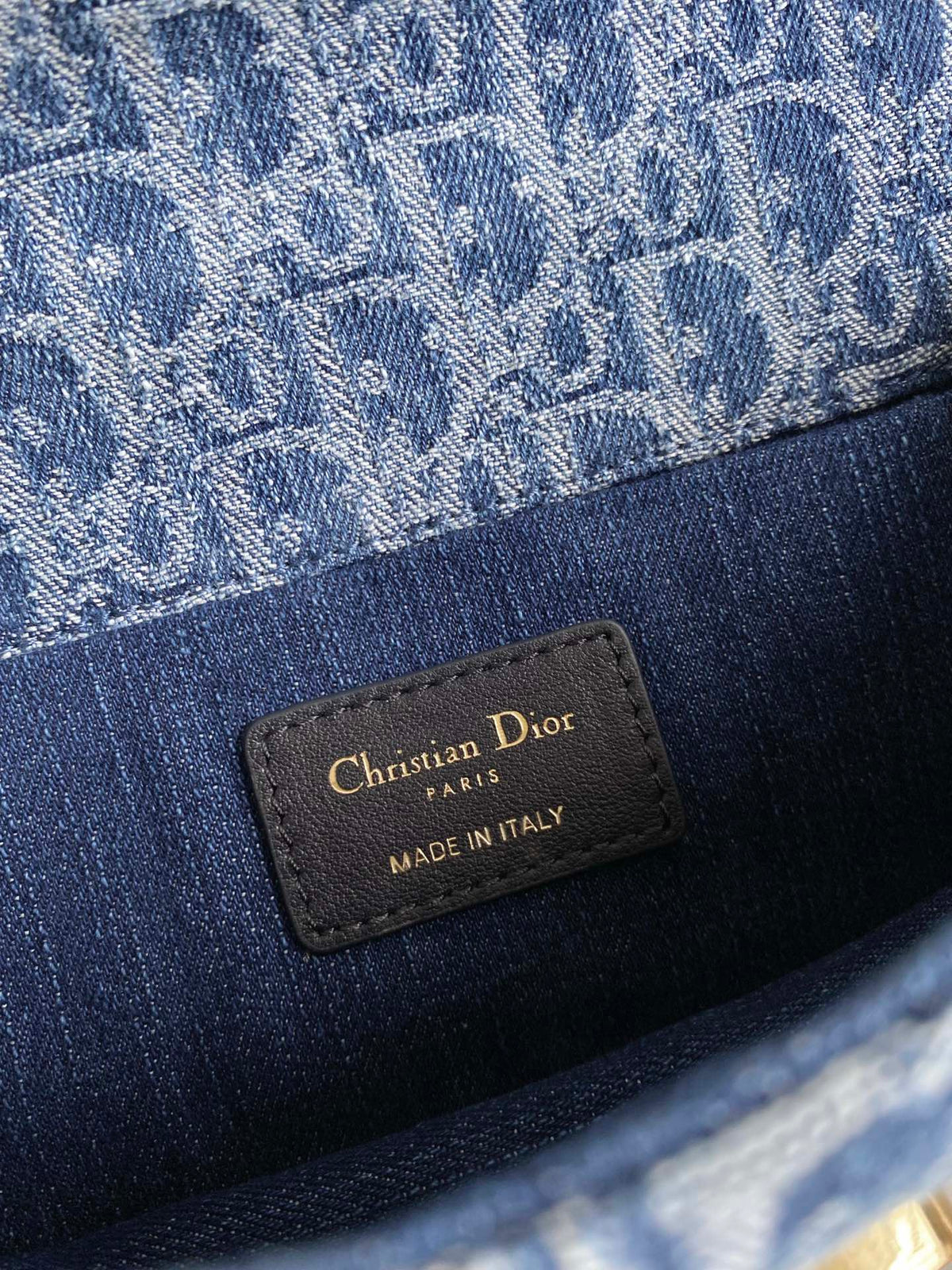 Dior 21 Mongtaigne East-Wet with Chain Blue Denim Oblique Jacquard Bag