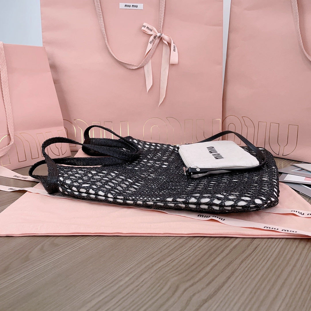Ivy Tote Bag 40 in Black Mix White Mesh