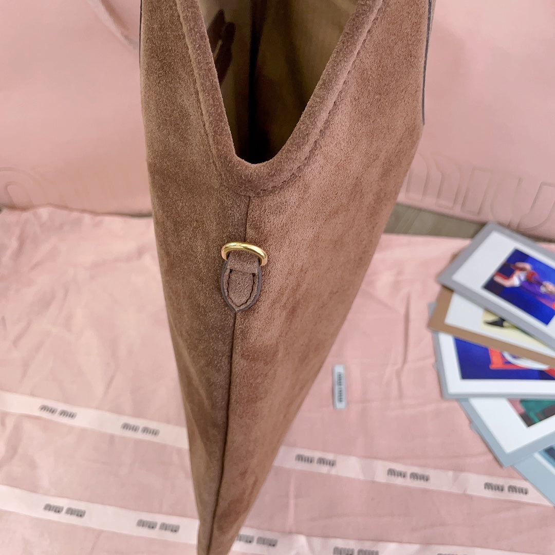 Ivy Tote Bag 40 in Brown Suede