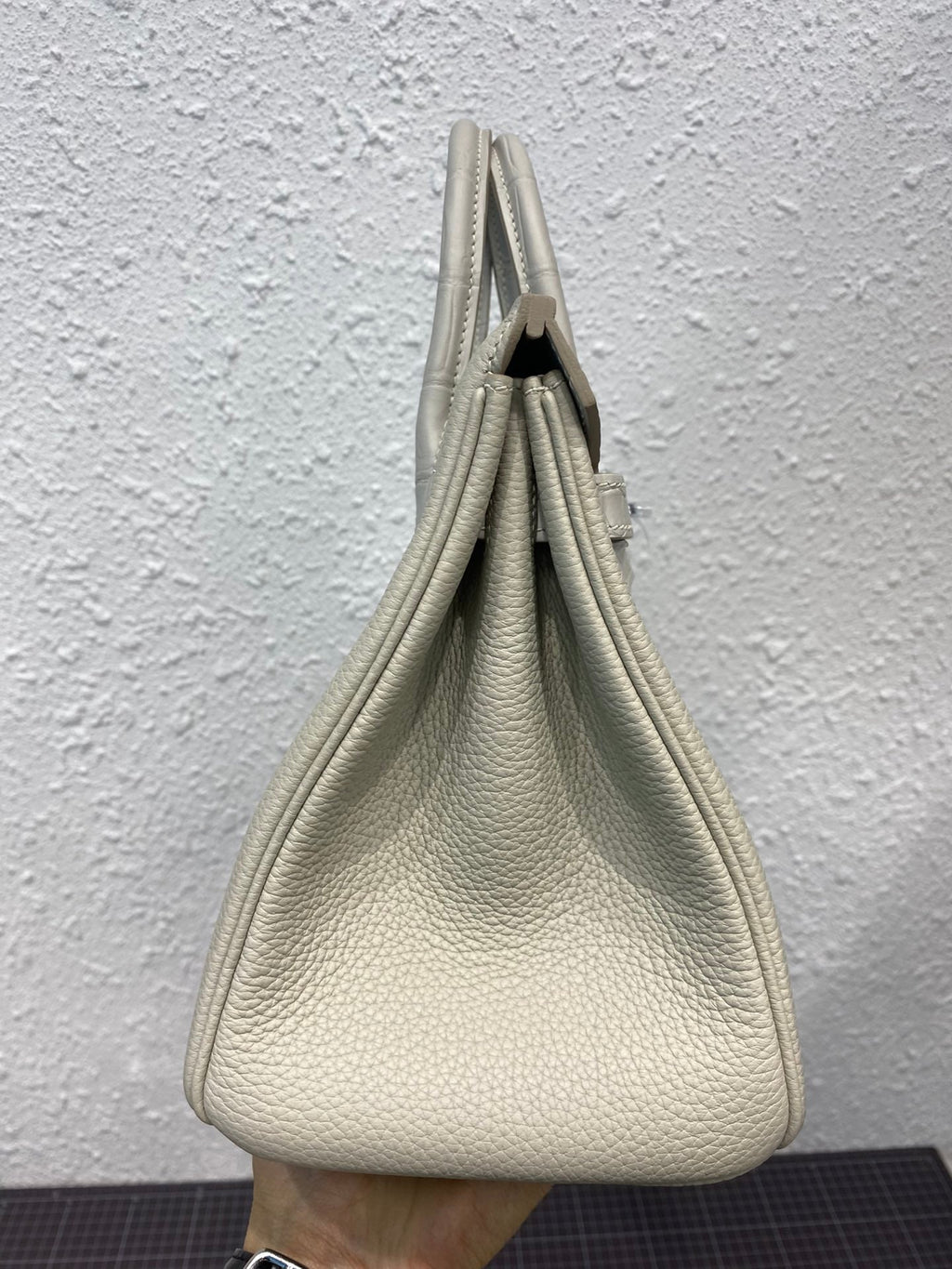 Hermes Birkin 25cm Gris Perle Crocodile and Togo Leather Silver Hardware Bag