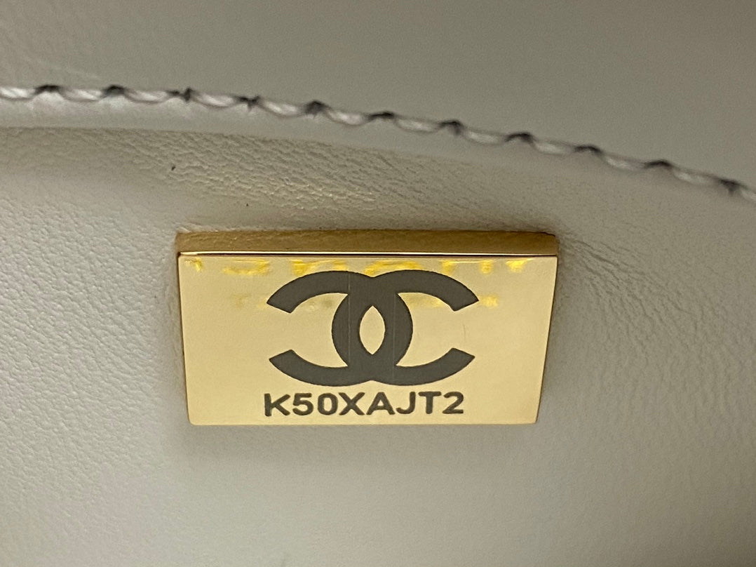 Chanel Trendy 20cm White Lambskin Gold Hardware Bag