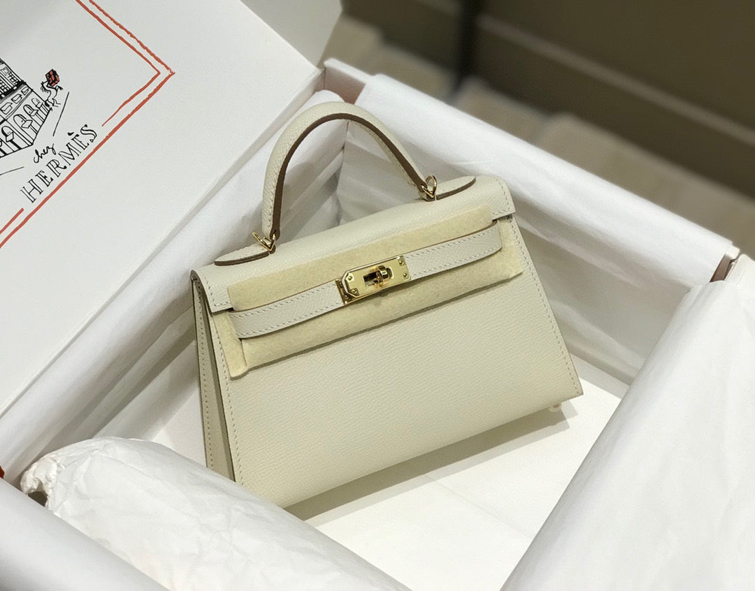 Hermes Kelly Mini 20 White Epsom Gold Hardware Bag