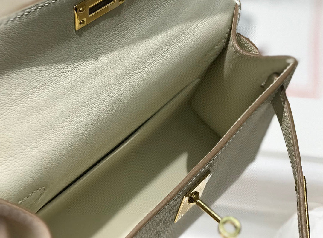 Hermes Kelly Mini 20 White Epsom Gold Hardware Bag