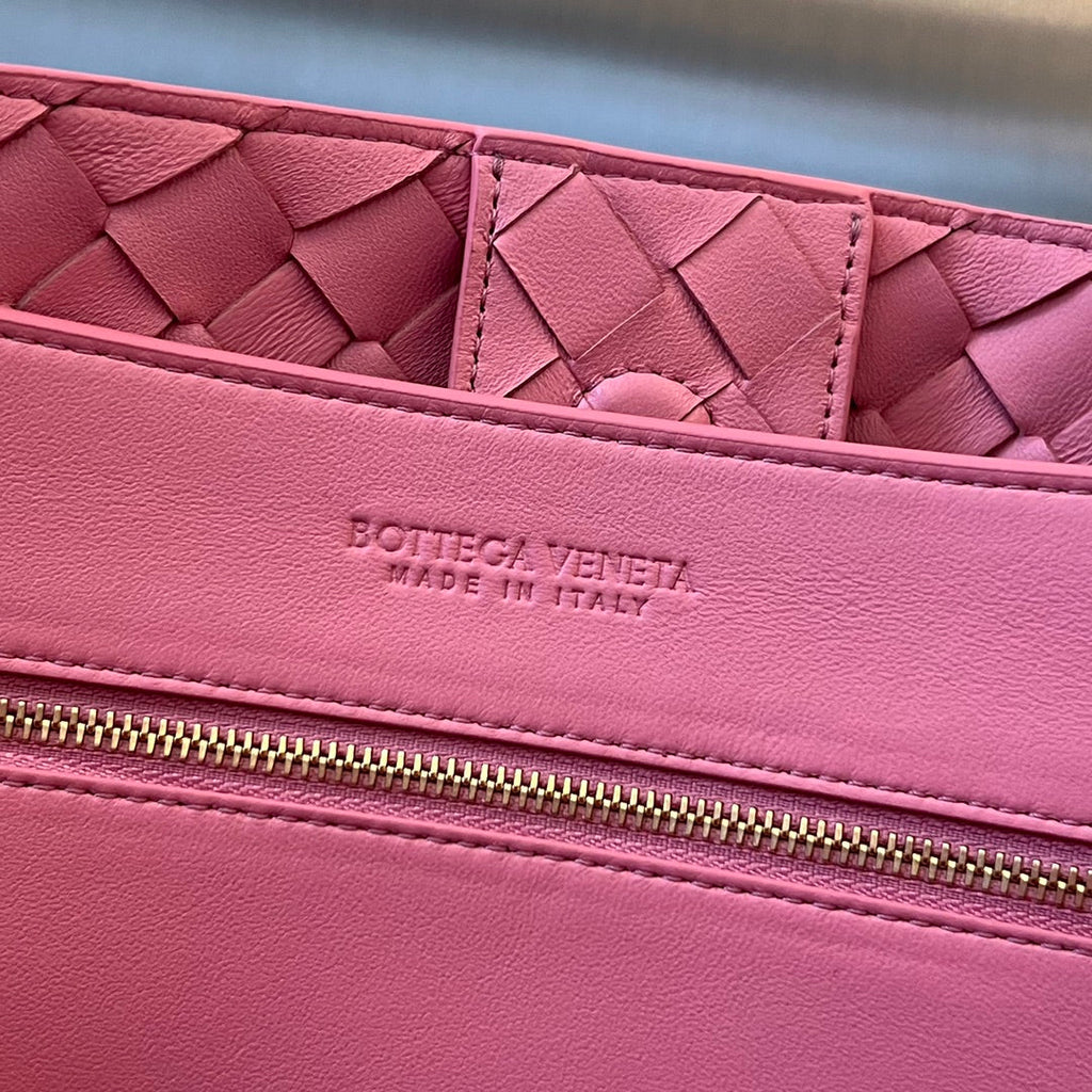 Bottega Veneta Large Andiamo 45cm Pink Lambskin Bag