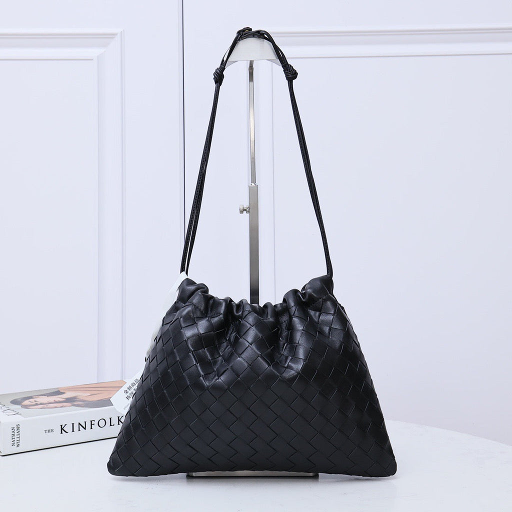 Bottega Veneta Dustbag Medium 32 Black Lambskin Bag