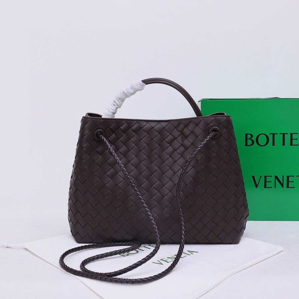 Bottega Veneta Medium Andiamo 32 Brown Lambskin Gold Hardware Bag