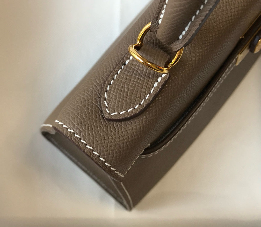 Hermes Kelly 25 Etoupe Epsom Leather Gold Hardware Bag