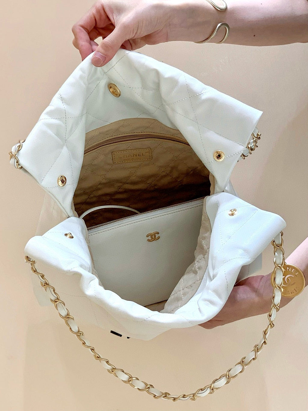 Chanel Hobo Bag 37 White Black Lambskin Gold Hardware