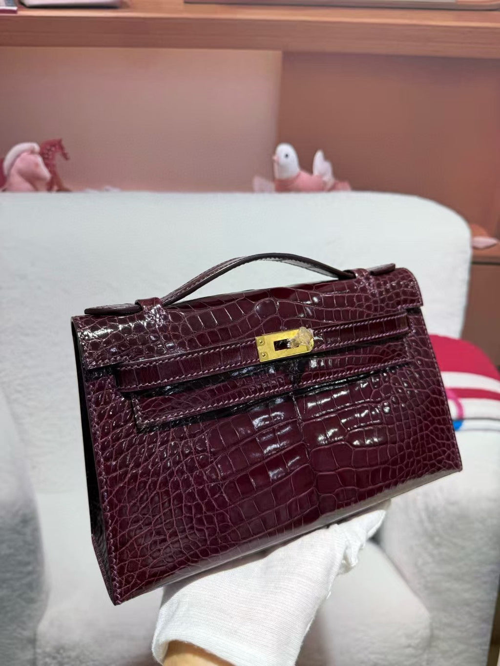 Hermes Kelly Mini 22 Bordeaux Red American Alligator Gold Buckle Bag