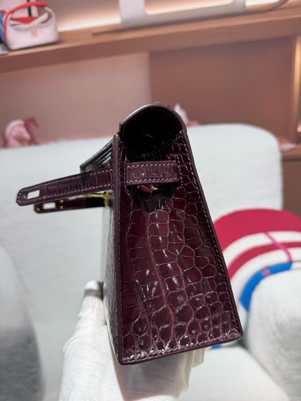 Hermes Kelly Mini 22 Bordeaux Red American Alligator Gold Buckle Bag