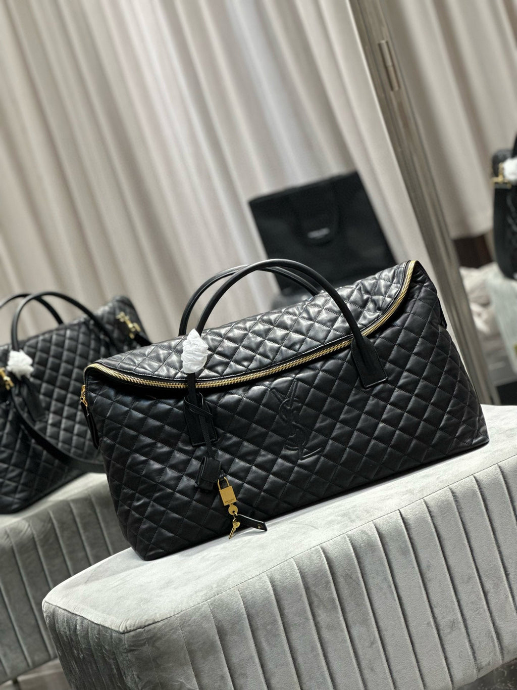 Saint Laurent Es Giant 56 Black Cowhide Leather Travel Bag