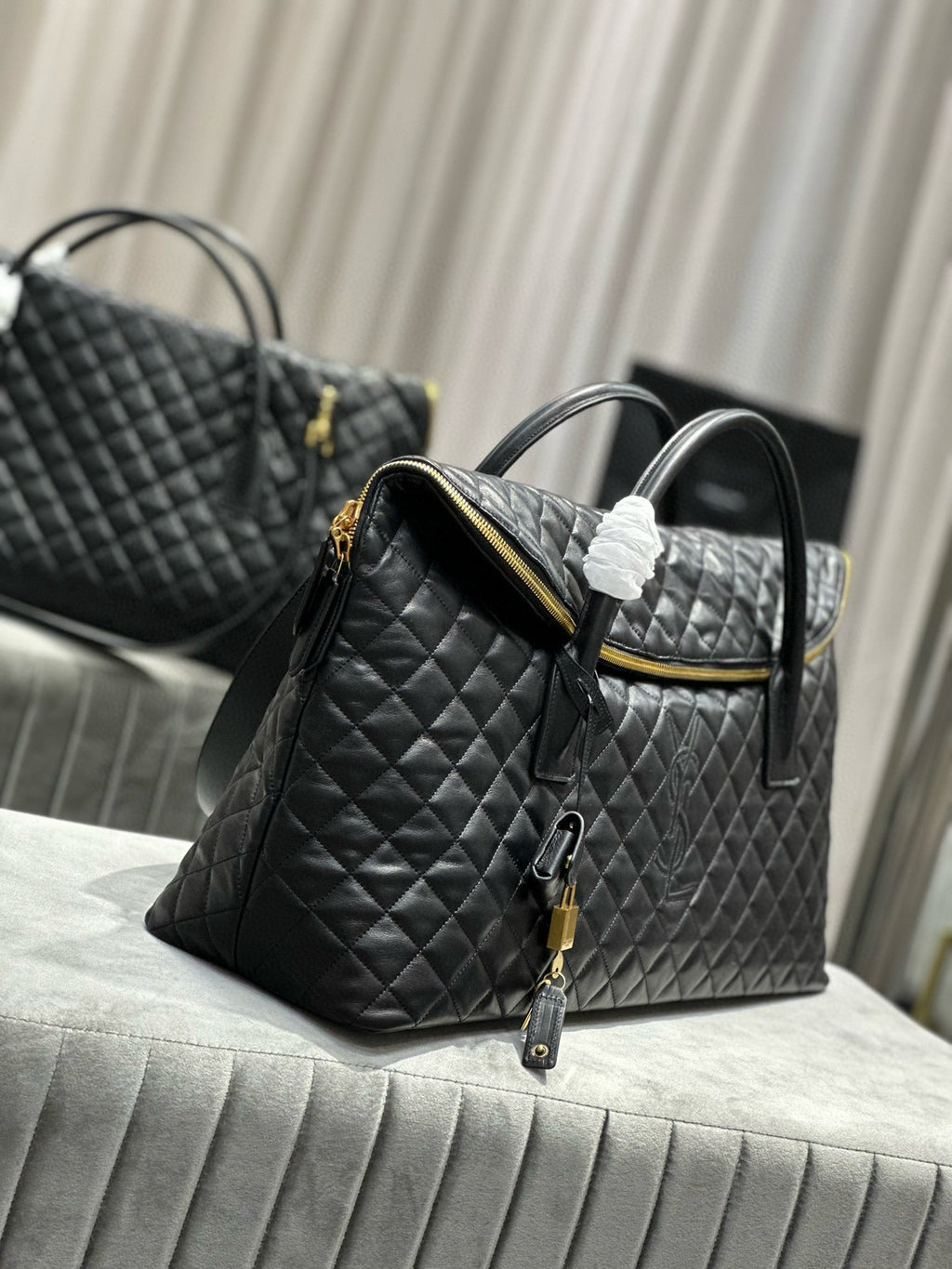 Saint Laurent Es Giant 56 Black Cowhide Leather Travel Bag