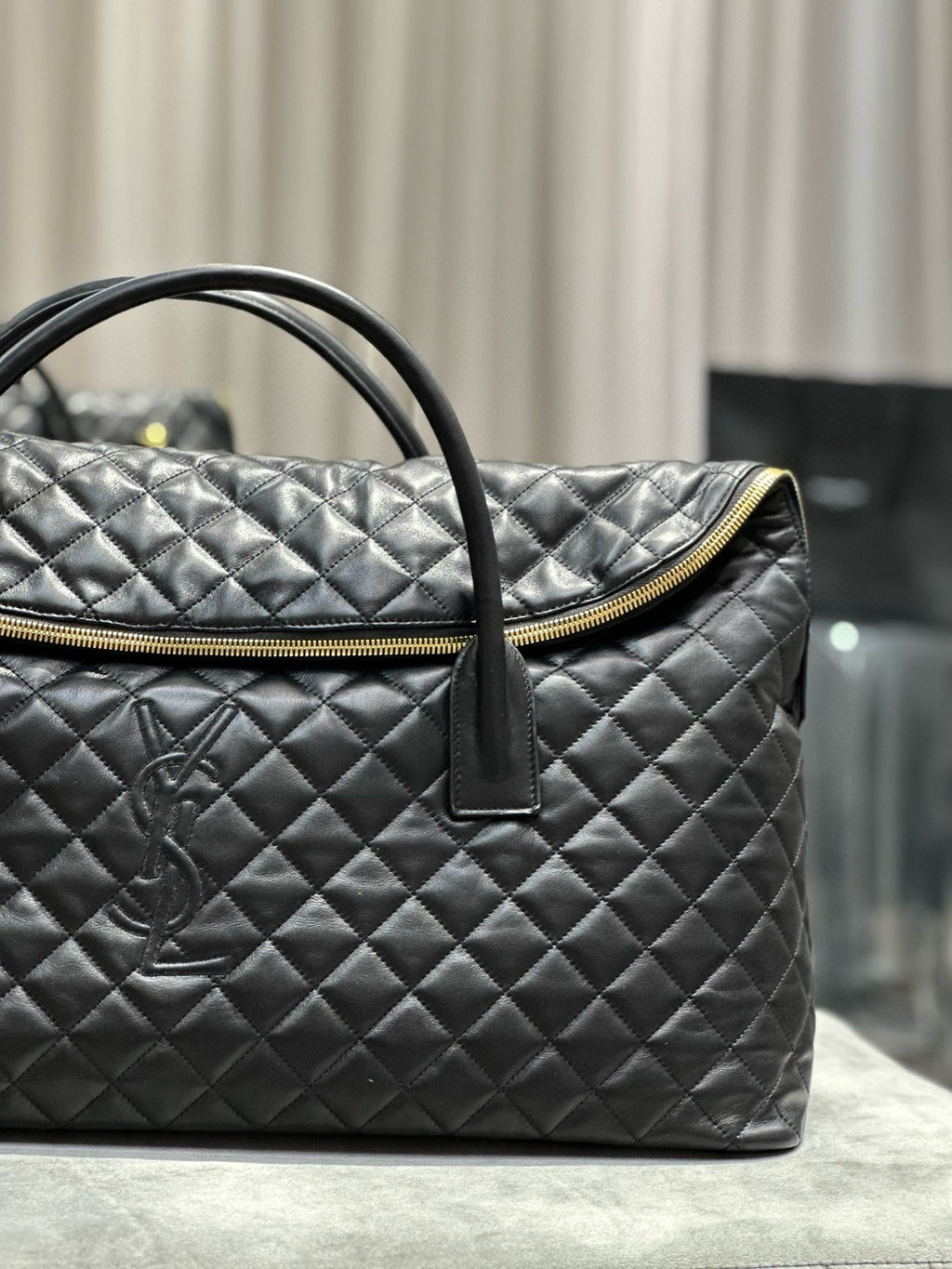 Saint Laurent Es Giant 56 Black Cowhide Leather Travel Bag