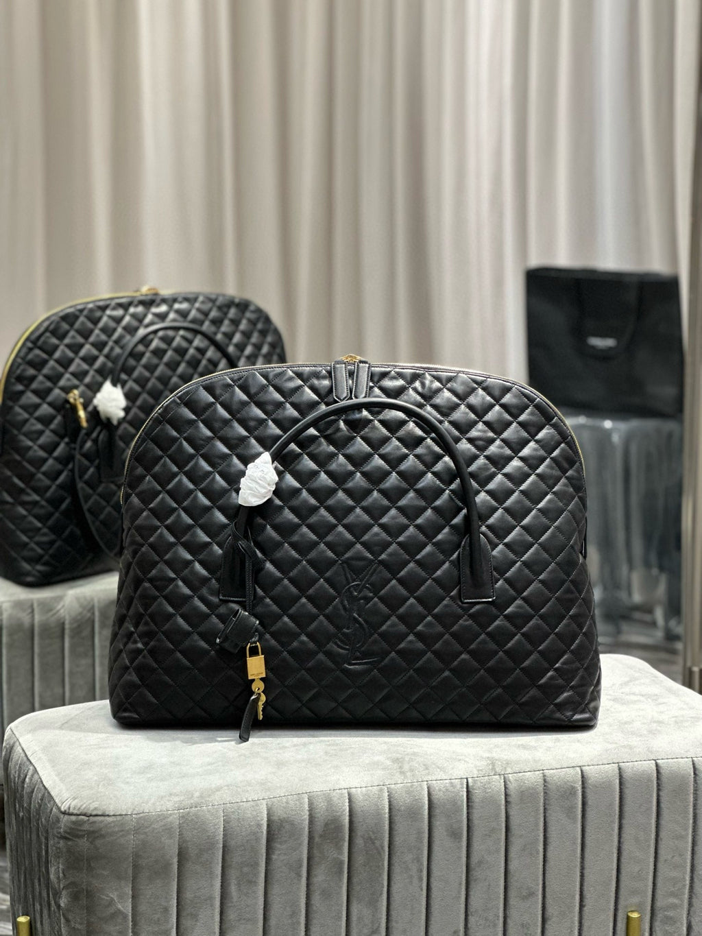 Saint Laurent Es Giant 56 Black Cowhide Leather Travel Bag