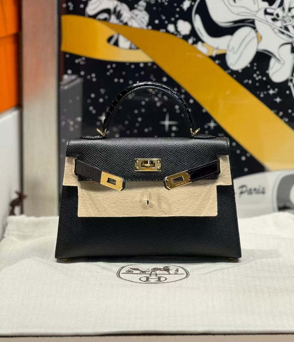 Hermes Kelly Mini 19 Black Togo Lether Gold Hardware Bag