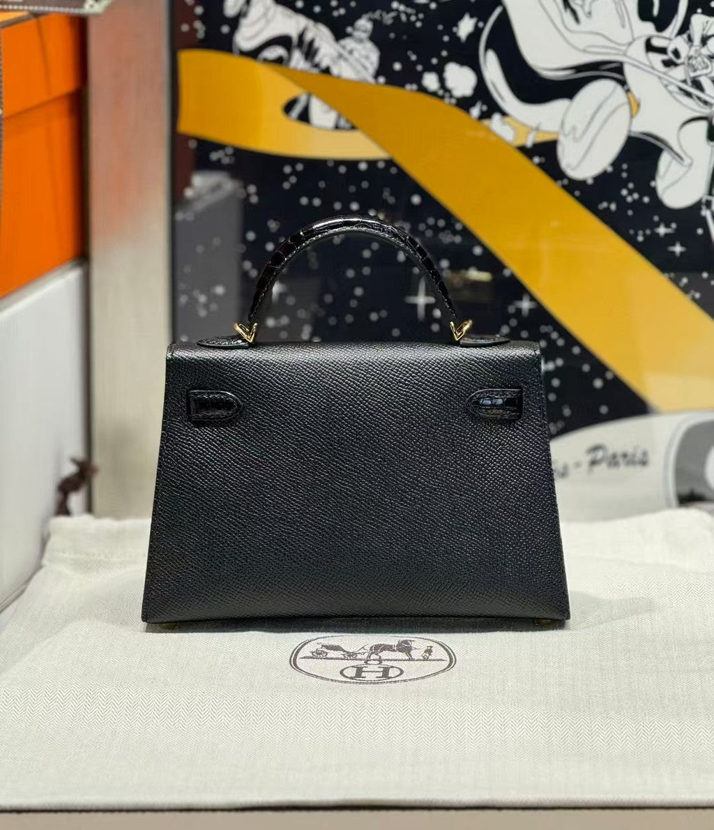 Hermes Kelly Mini 19 Black Togo Lether Gold Hardware Bag