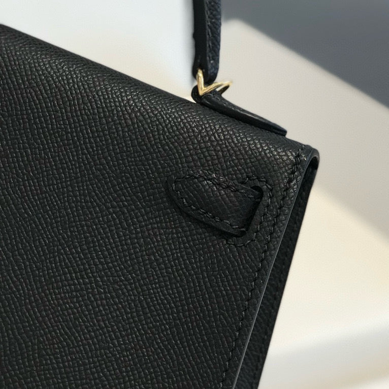 Hermes Kelly Mini 19 Black Epsom Calfskin Gold Hardware Bag