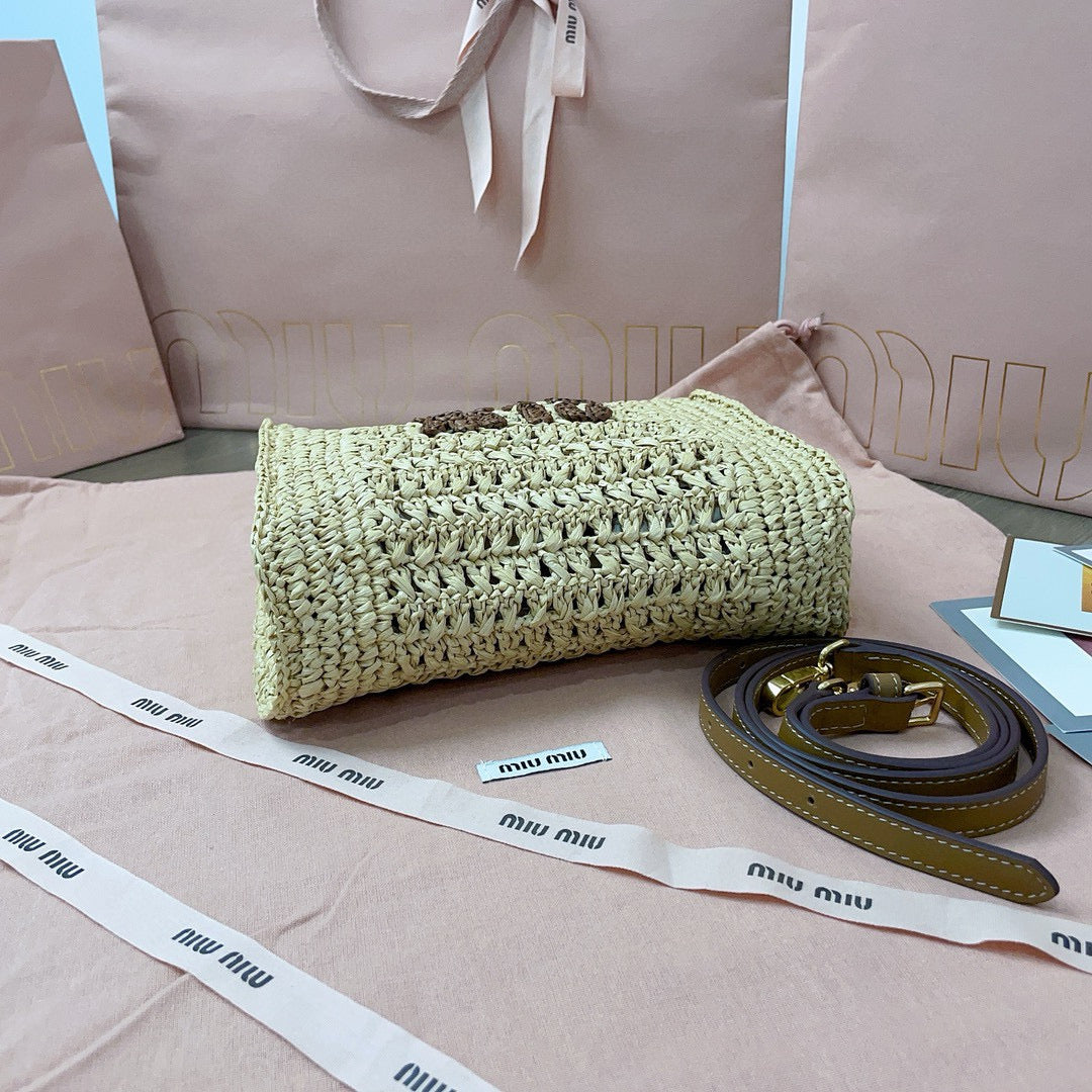 Crochet Tote Bag 23 in Natural Woven Raffia