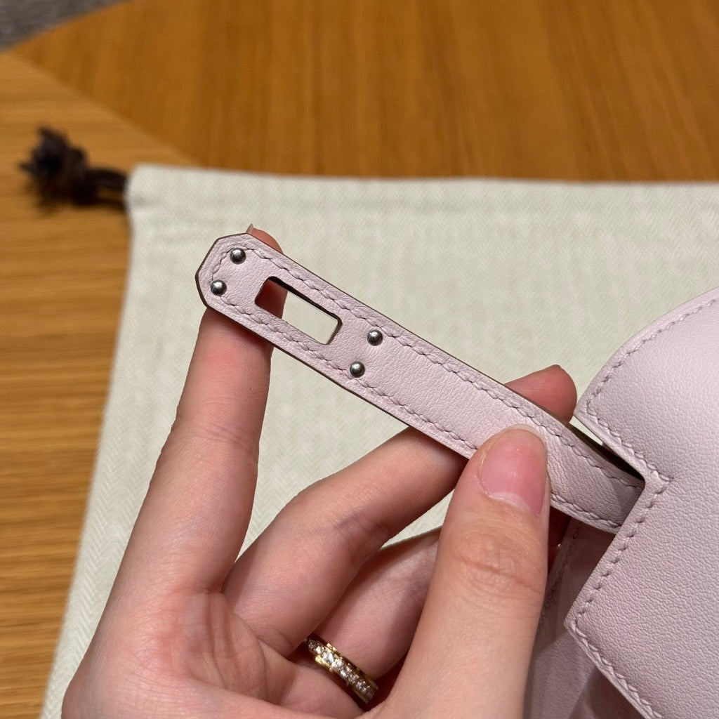 Hermes Kelly Pochette 22 in Light Pink Calfskin Silver Hardware Bag