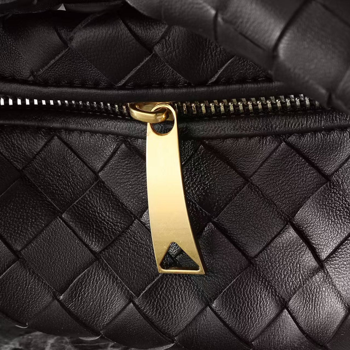 Bottega Veneta 25S Mini Jodie 26 in Chocolate Brown Calfskin Bag