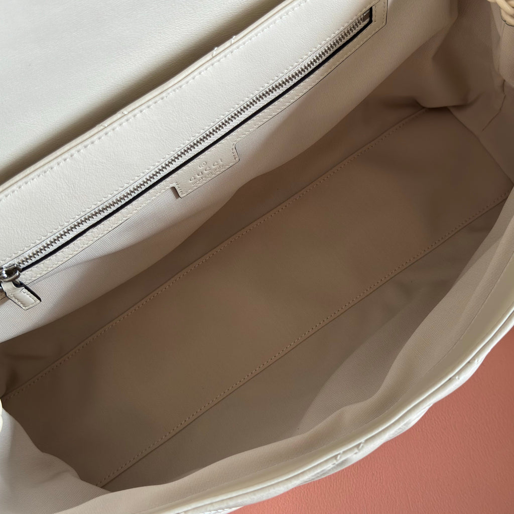 Gucci 26S Marmont Bag 37 in Cream White Calfskin