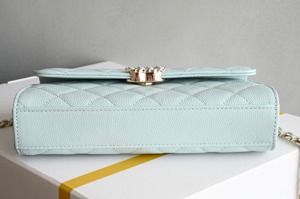 Chanel 25S Kelly 18 cm in Soft Mint Blue Lambskin Bag