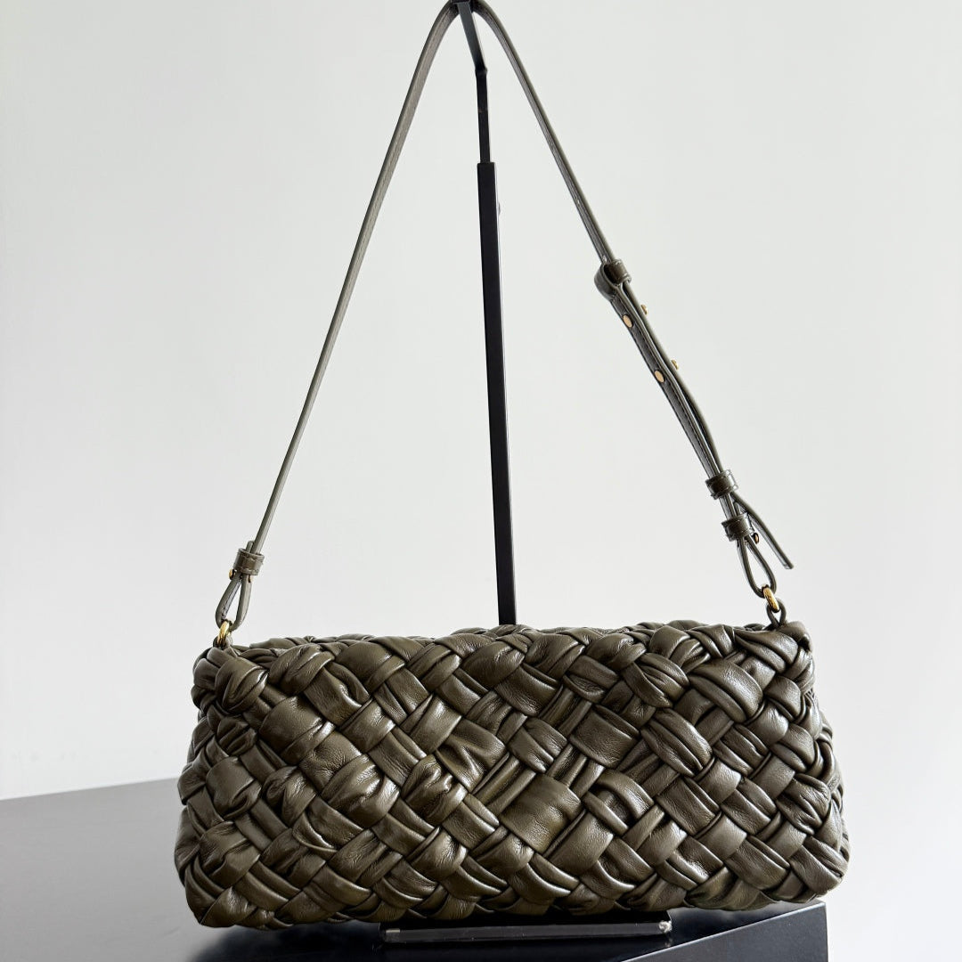 Bottega Veneta Kelimero Cha-Cha Clutch 28.5 in Dark Green Lambskin
