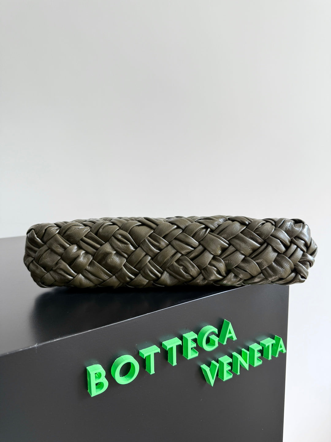 Bottega Veneta Kelimero Cha-Cha Clutch 28.5 in Dark Green Lambskin