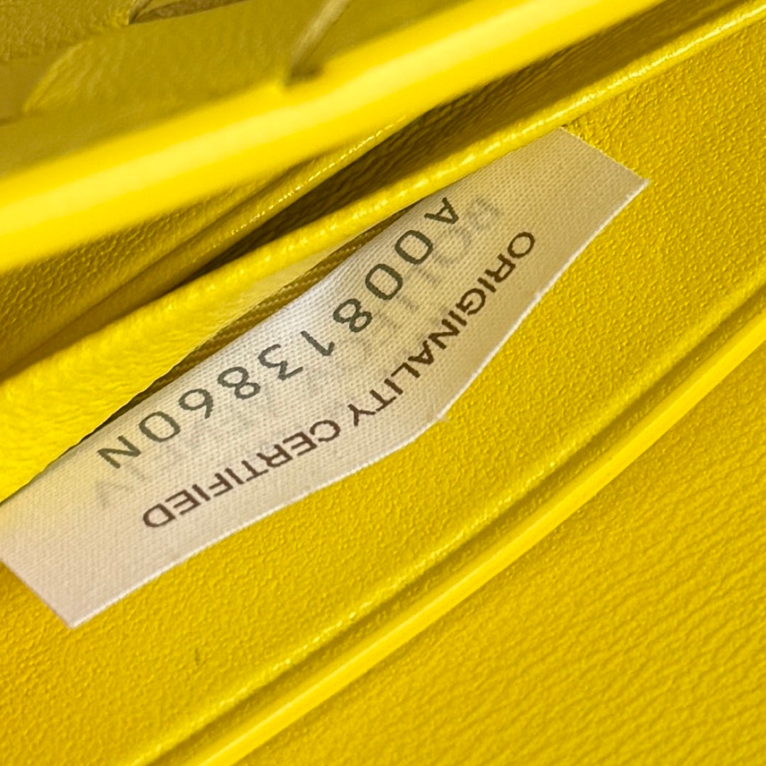 Bottega Veneta 25S Long Clutch Andiamo 31 in Lemon Yellow Calfskin
