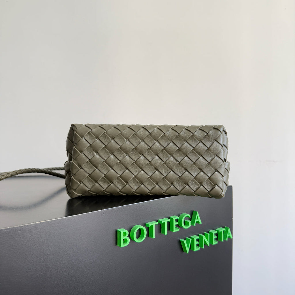 Bottega Veneta 25S Andiamo 25 in Olive Green Calfskin Gold Hardware Bag