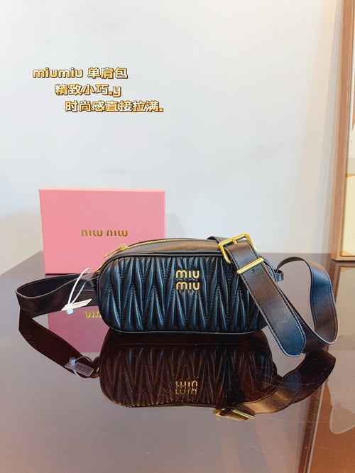 Arcadie 27 in Black Nappa Leather Bag