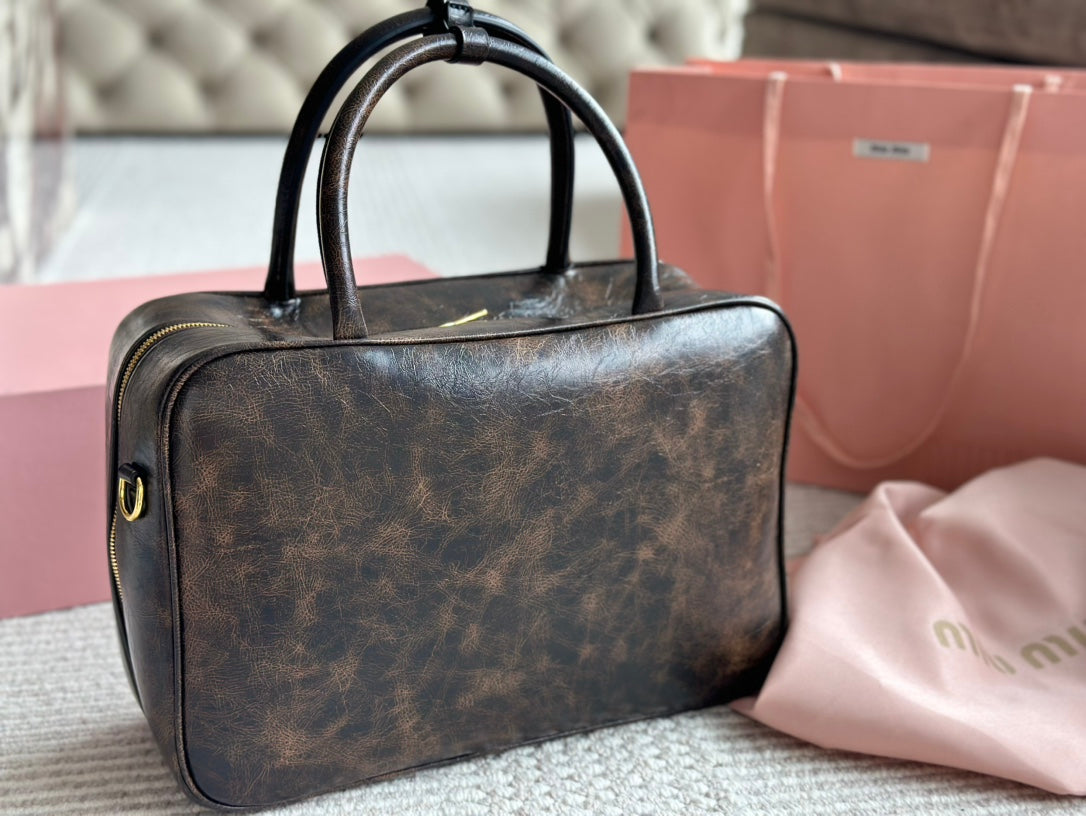 Beau 34 Bag in Sand/Coffee Calfskin